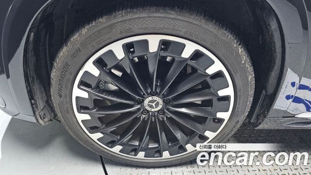 Mercedes-Benz EQS SUV 2023 — ფოტო 16/33
