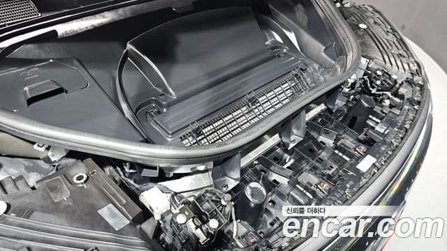 Mercedes-Benz EQS SUV 2023 — ფოტო 13/33