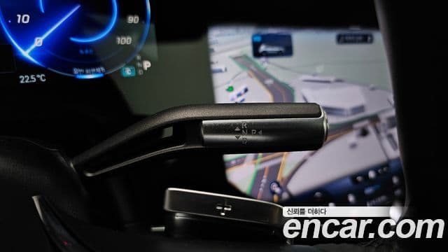 Mercedes-Benz EQS SUV 2023 — ფოტო 2/33
