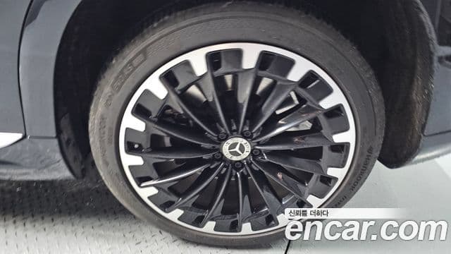Mercedes-Benz EQS SUV 2023 — ფოტო 9/33