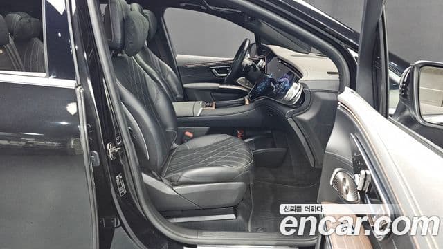 Mercedes-Benz EQS SUV 2023 — ფოტო 5/33