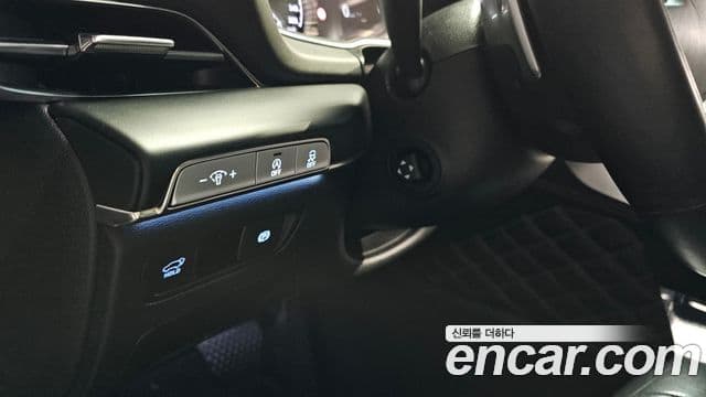 Genesis GV80 2021 — ფოტო 13/20