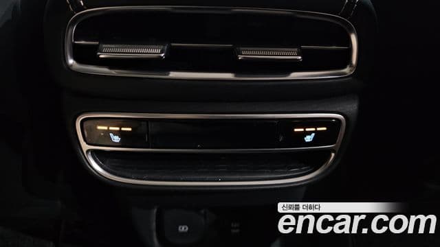 Genesis GV80 2021 — ფოტო 19/20