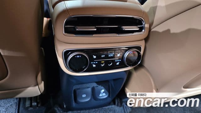 Genesis GV80 2023 — Şəkil 18/20