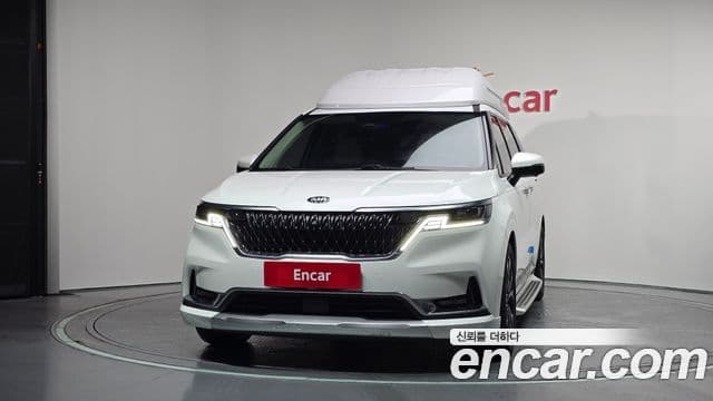 Kia Carnival 2021 — ფოტო 3/20