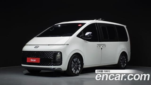 Hyundai Staria 2022 — Фото 1/20