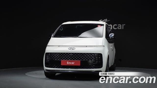 Hyundai Staria 2022 — Фото 3/20