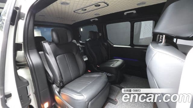 Hyundai Staria 2022 — Фото 12/20