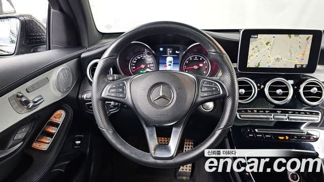 Mercedes-Benz GLC-Class 2019 — ფოტო 15/20