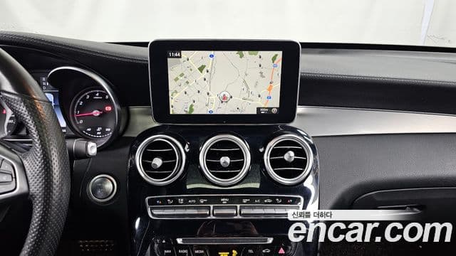 Mercedes-Benz GLC-Class 2019 — ფოტო 7/20