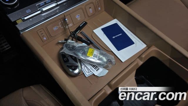 Hyundai Santa Fe 2024 — Photo 36/37