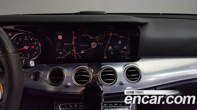 Mercedes-Benz E-Class 2020 — ფოტო 12/20