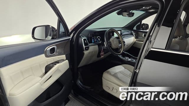 Kia Sorento 2021 — Фото 8/20