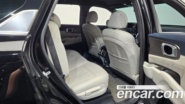 Kia Sorento 2021 — Фото 10/20