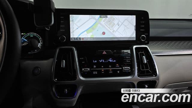 Kia Sorento 2021 — Фото 11/20