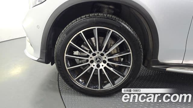 Mercedes-Benz GLC-Class 2019 — Şəkil 5/20
