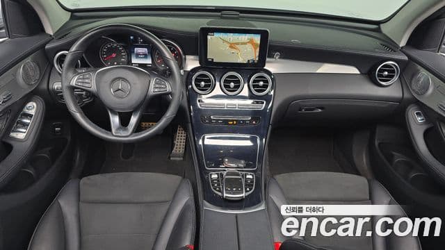 Mercedes-Benz GLC-Class 2019 — Şəkil 7/20