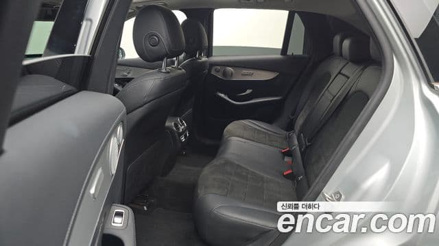 Mercedes-Benz GLC-Class 2019 — Şəkil 12/20