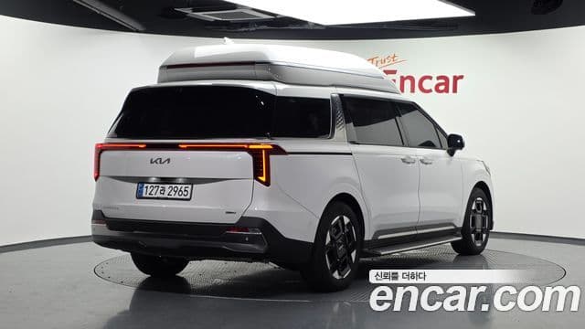Kia Carnival 2024 — Şəkil 2/20