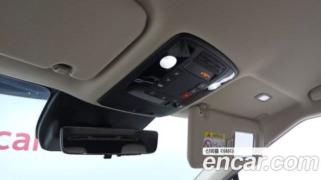 Kia Carnival 2024 — Photo 11/33