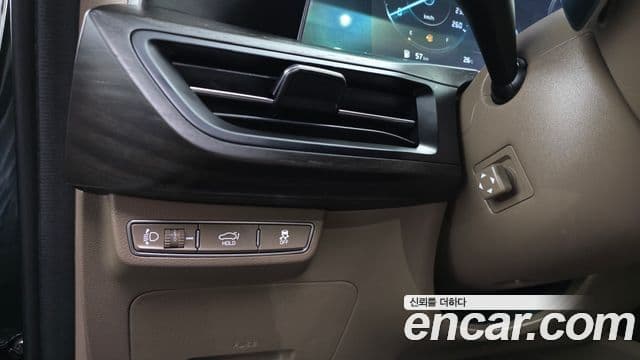 Kia K8 2021 — Şəkil 19/20