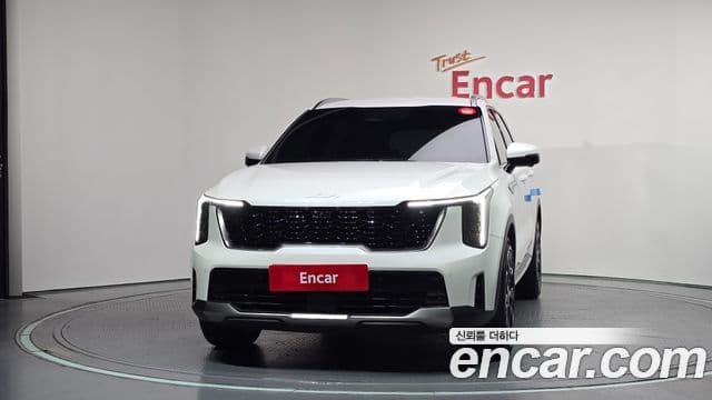 Kia Sorento 2023 — Фото 3/20