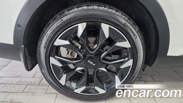 Kia Sorento 2023 — Фото 5/20