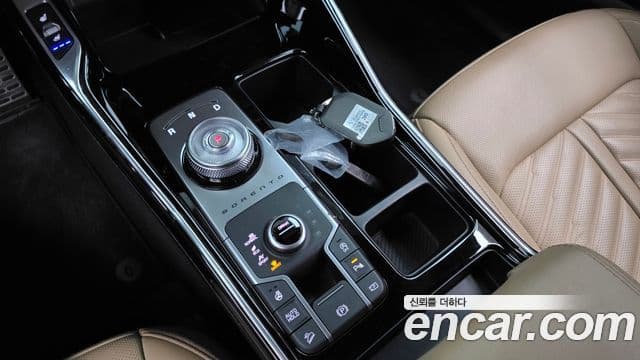 Kia Sorento 2023 — Фото 9/20