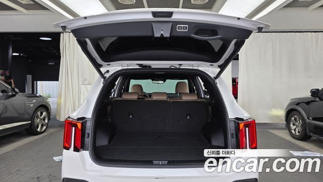 Kia Sorento 2023 — Фото 20/20