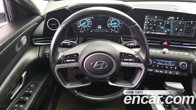 Hyundai Avante 2021 — ფოტო 13/20