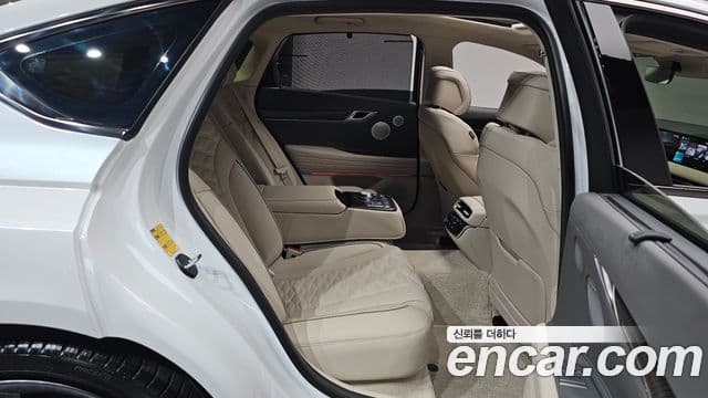 Genesis Electrified G80 2025 — Şəkil 12/20