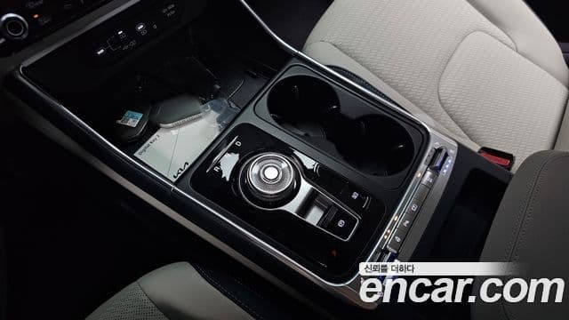 Kia Carnival 2025 — ფოტო 9/20