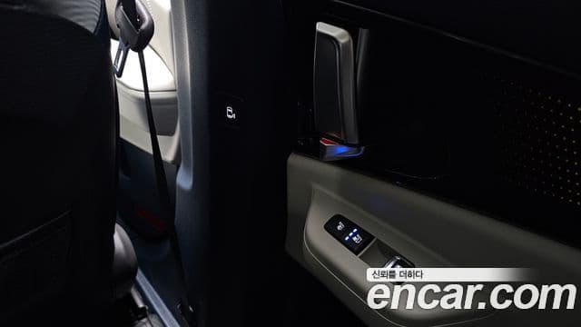 Kia Carnival 2025 — ფოტო 19/20