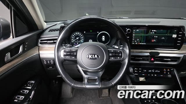 Kia K5 2020 — ფოტო 13/20