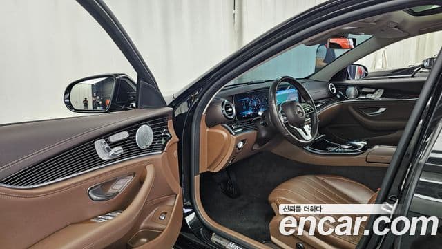 Mercedes-Benz E-Class 2020 — Şəkil 10/20