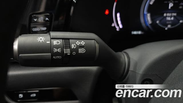 Lexus NX350h 2024 — Photo 11/34