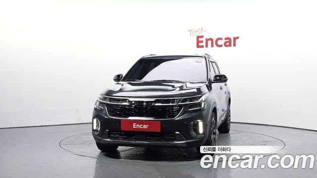Kia Seltos 2023 — ფოტო 3/20
