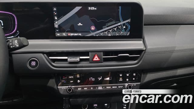 Kia Seltos 2023 — ფოტო 16/20