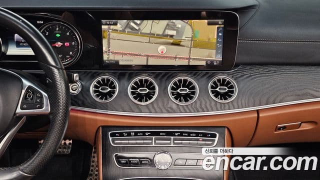 Mercedes-Benz E-Class 2018 — Şəkil 14/20