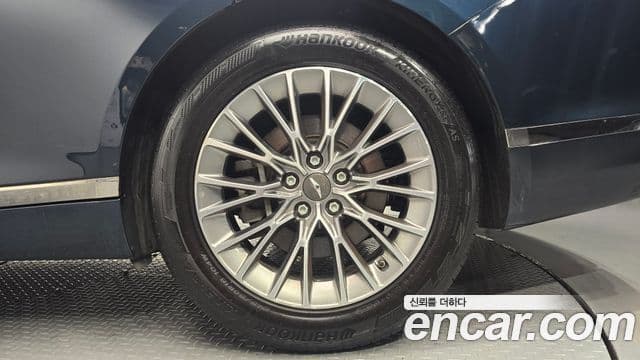 Genesis G80 2021 — ფოტო 8/33