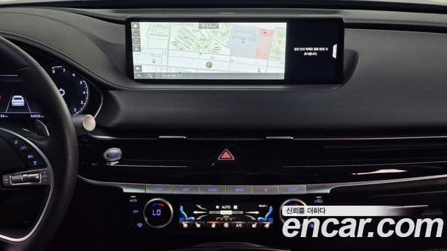 Genesis Electrified G80 2023 — Şəkil 18/20