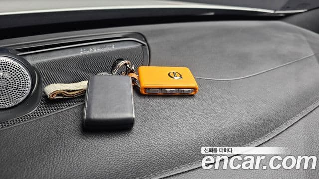 Volvo XC90 2021 — Photo 24/41
