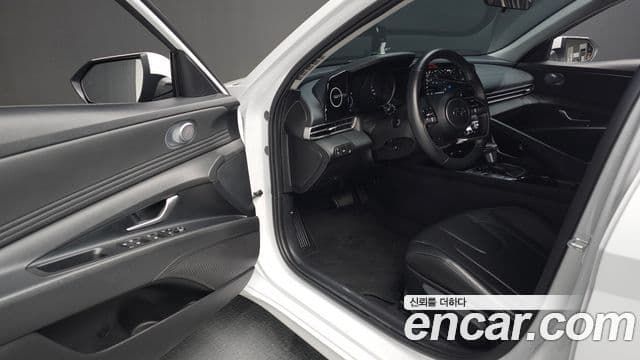 Hyundai Avante 2022 — ფოტო 11/20