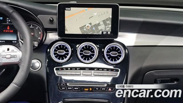 Mercedes-Benz GLC-Class 2018 — ფოტო 16/20