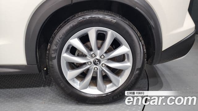 Infiniti QX50 2019 — Photo 7/33