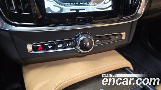 Volvo S90 2024 — ფოტო 18/20
