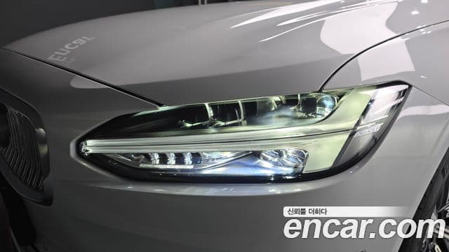 Volvo S90 2024 — Photo 11/32