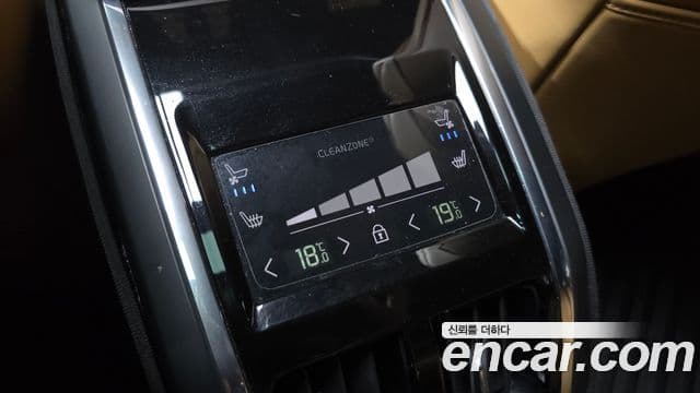 Volvo S90 2024 — Photo 9/32