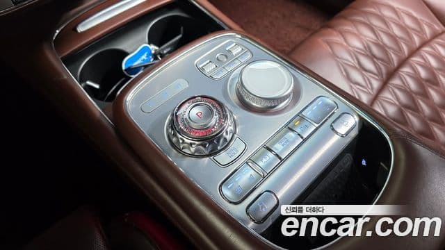 Genesis G90 2022 — ფოტო 9/20