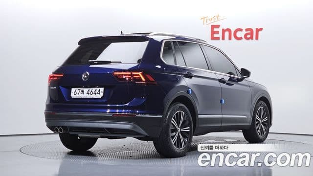 Volkswagen Tiguan 2018 — ფოტო 2/20